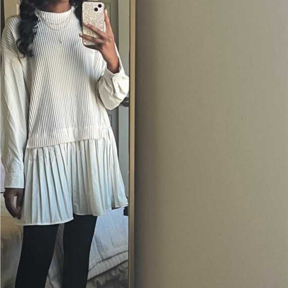 Pleated hem dress - Picture 5 of 9